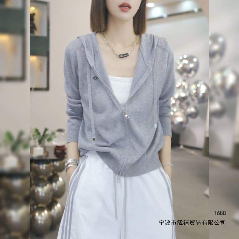 Gray thin hooded knitted cardigan for women, summer sun protection jacket, 2026 new model, loose-fitting zip-up coat Gray thin hooded knitted cardigan for women, summer sun protection jacket, 2026 new model, loose-fitting zip-up coat
