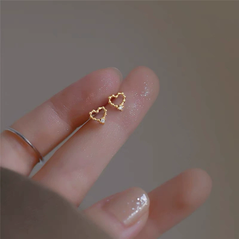Серьги-гвоздики в форме сердца, 925 серебро, небольшой модный дизайн, позолота или серебрение