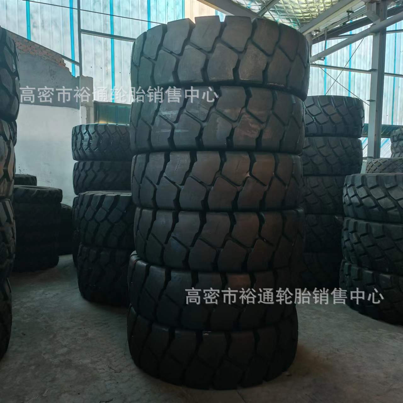 港口机械轮胎18.00-25 21.00 24.00-33-35 16.00-25 羊角加深40pr