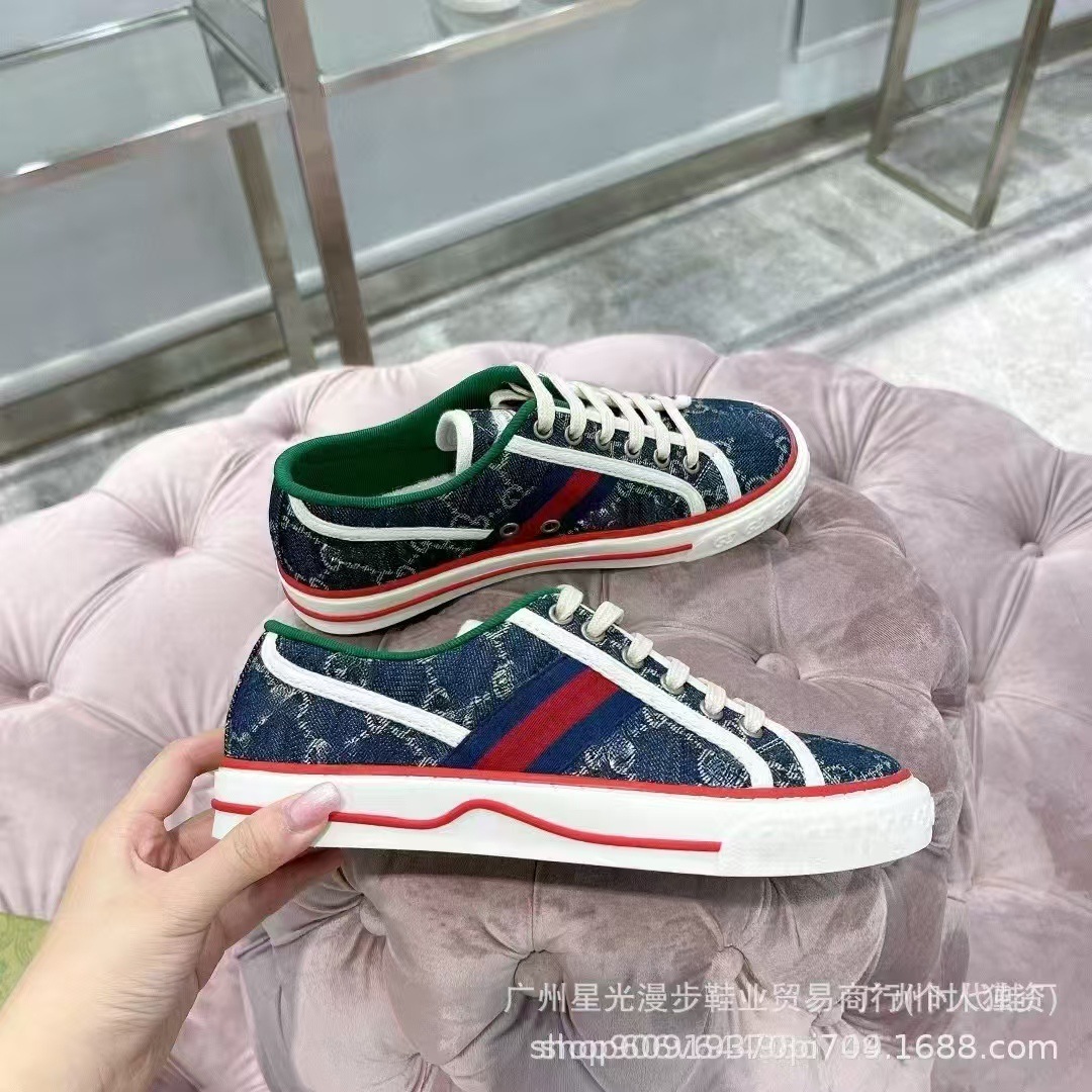 파란색