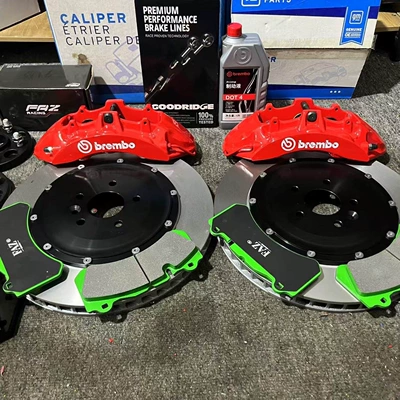 Ap5200/9040/5040 Brake Calipers — Brake caliper cover - brembo-v6-dismantled-car-genuine-six-pistons-one-pair-of-front-wheels