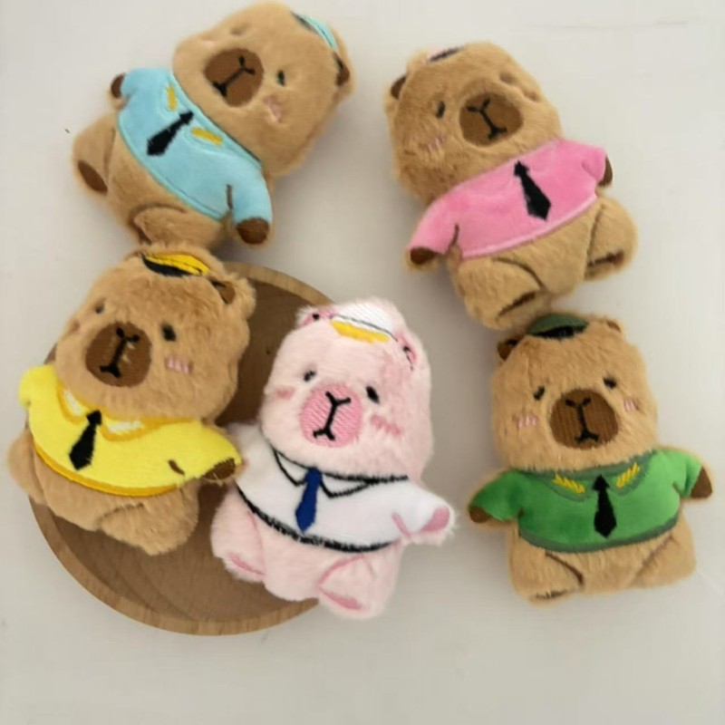 漫画オフィスワーカーカピバラきしむペンダントぬいぐるみ作業服カピバラブローチ靴と帽子アクセサリー|undefined