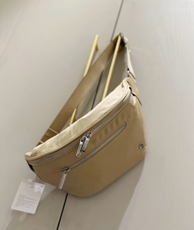 lululemon City Essentials Bag 3L男女运动胸包腰包单肩斜挎包|undefined