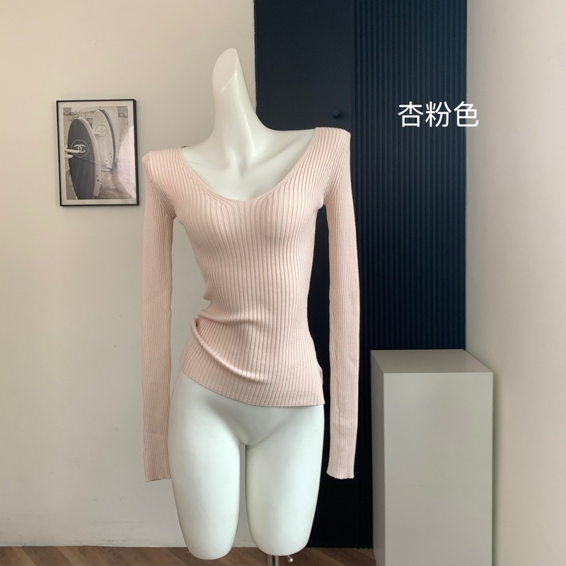 famouswang2025年早秋季新款温温柔柔多穿v领显瘦长袖针织打底衫|undefined