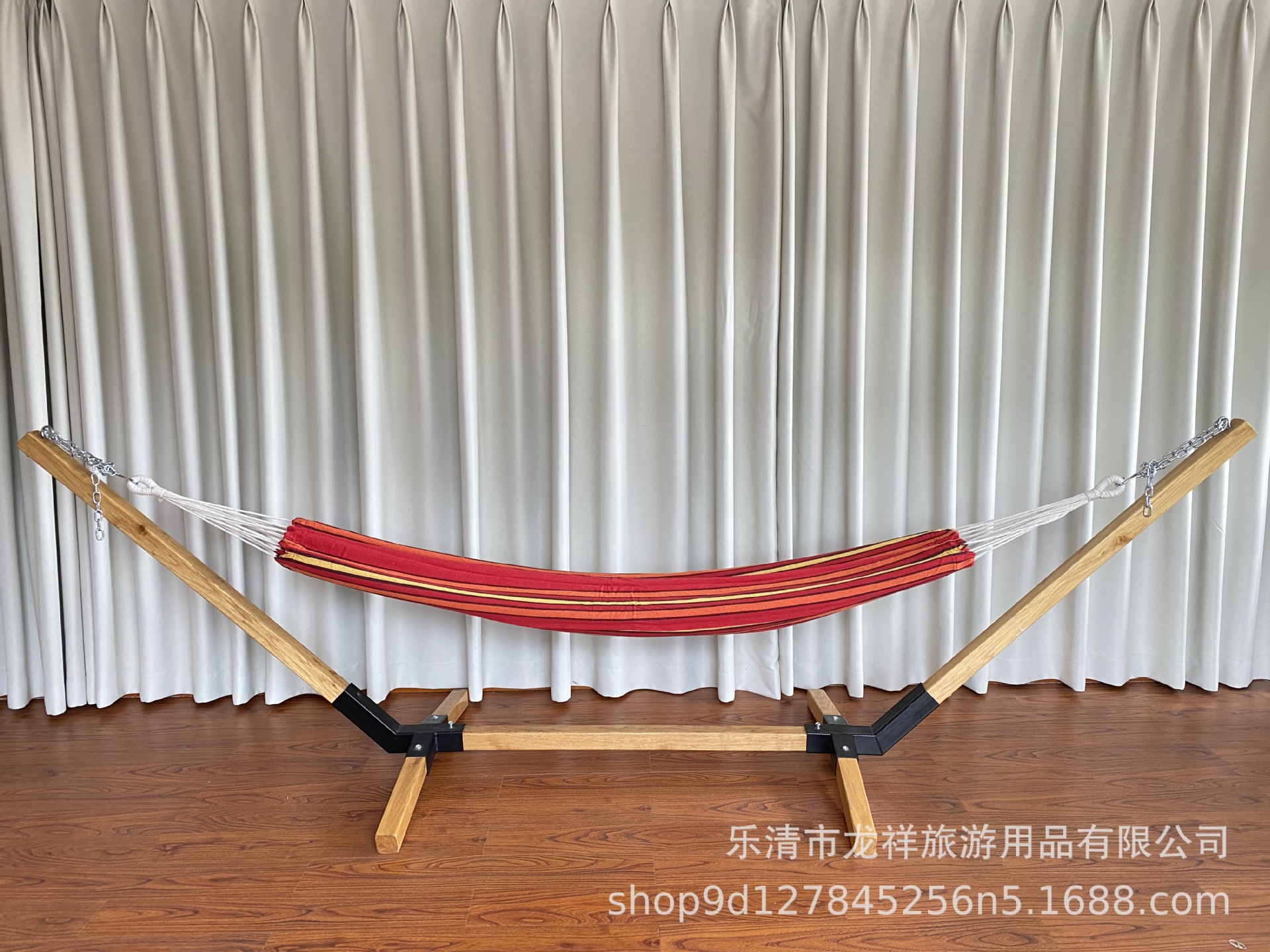 200*100cm 빨간색, 노란색, 주황색 및 검정색 스트립