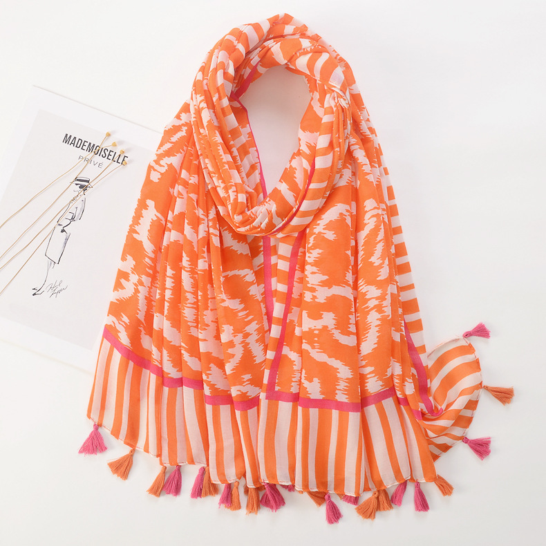 2021 nuevo algodón y lino se sienten bufanda de color sólido primavera y verano viajes largo chal protector solar color brillante satén algodón Toalla de playa