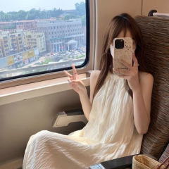甘いホルターネックドレス妖精夏 2025 新しい白いスカートノースリーブ気質 A ラインロングスカート