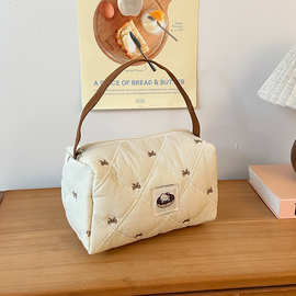 甜甜圈猫咪手提包化妆包大容量旅行可爱小众手拿包便携卡通洗漱包