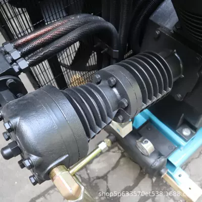 Piston-type high-pressure air compressor for PET Hava kompressorları