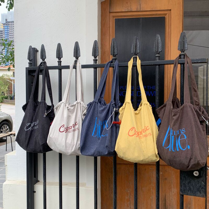 Korean Style New Single-Shoulder Drawstring Large-Capacity Nylon Bag, Simple Tote Bag, Personalized Letter Print Niche Bag