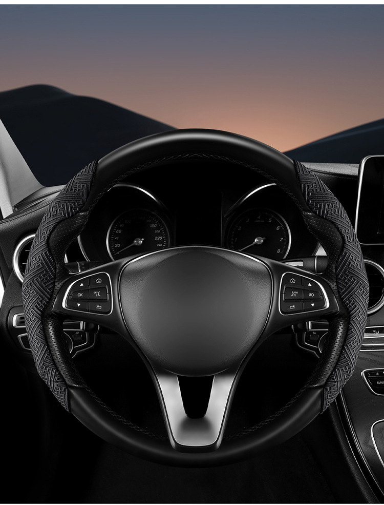 New steering wheel cover made of Nappa leather, non-slip, sweat-absorbent, universal half-cover protector, suitable for all seasons, ultra-thin handlebar cover