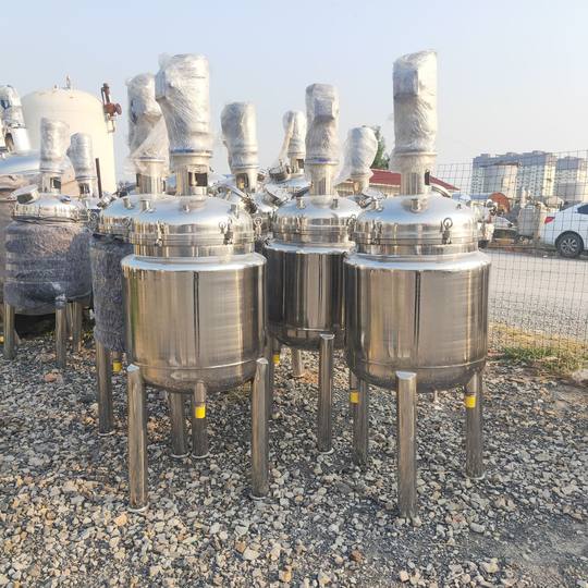 Distillation High Temperature Atmospheric Pressure Mixing Tank Laboratory Double-Layer Stainless Steel Reactor 100L200L Small Mixing Tank