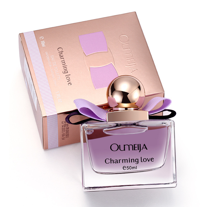 charming fresh perfume with a light fragrance