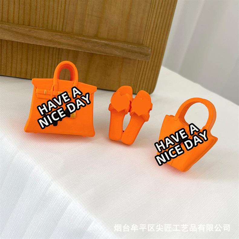 Popular car air freshener, realistic replica of trendy bags and shoes, car air vent decoration, diffuser stone, simple and high-end