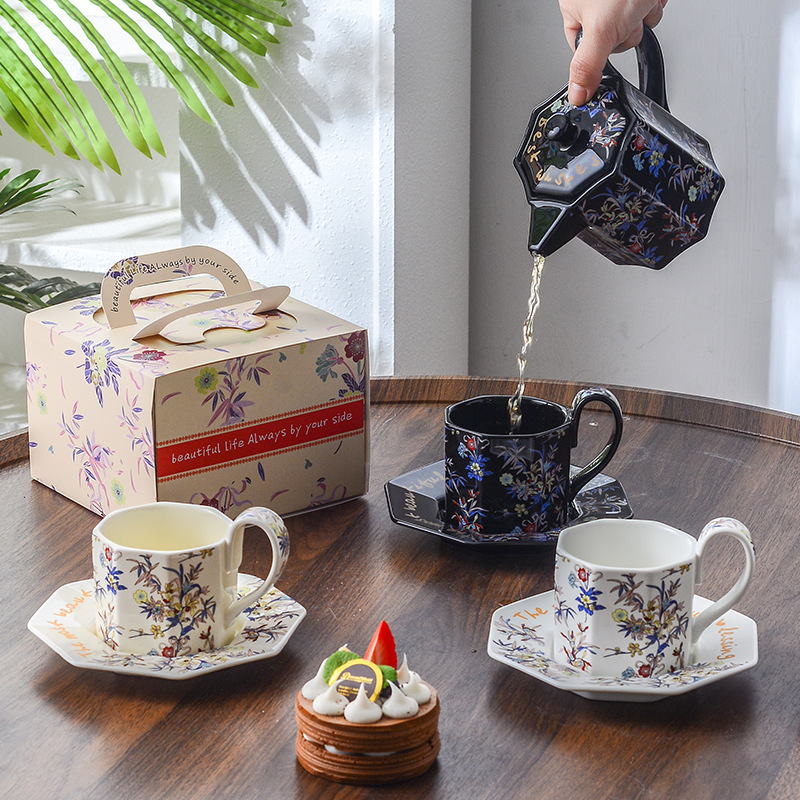 Pequeña flor floral pequeña flor de brocado taza de café platillo tetera estilo pastoral fresco francés una taza un plato regalos