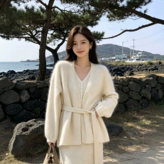 软糯系带拉绒羊毛针织开衫女加厚宽松毛衣秋冬新款长袖羊绒外套上