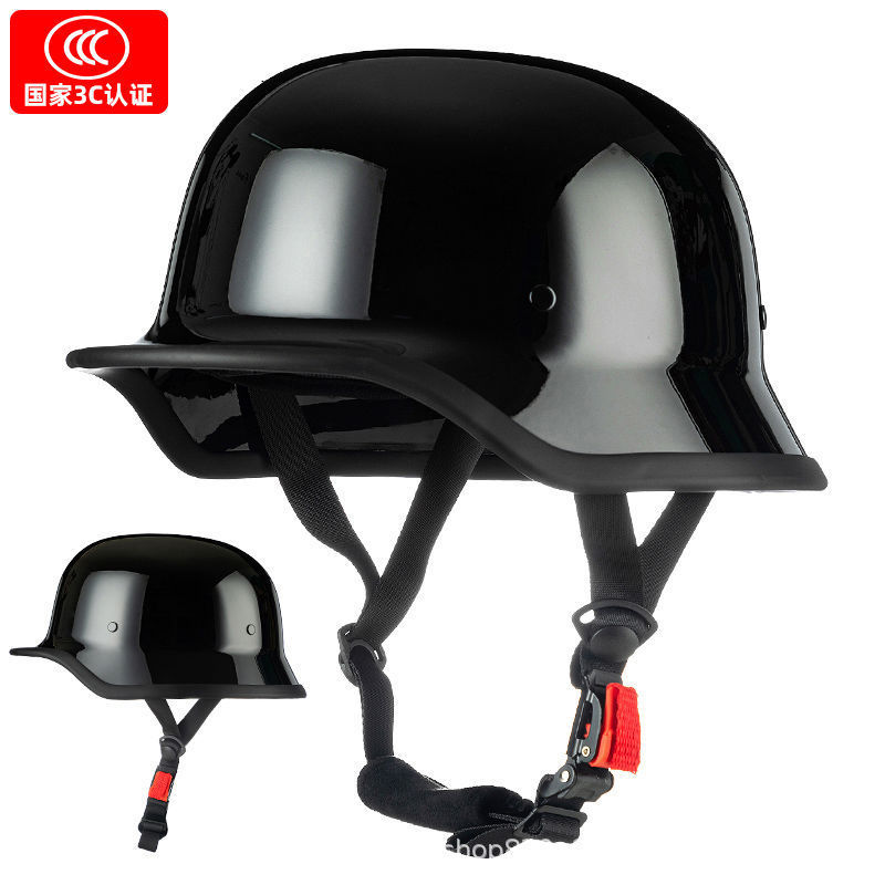 Negro y brillante (casco de soldado)