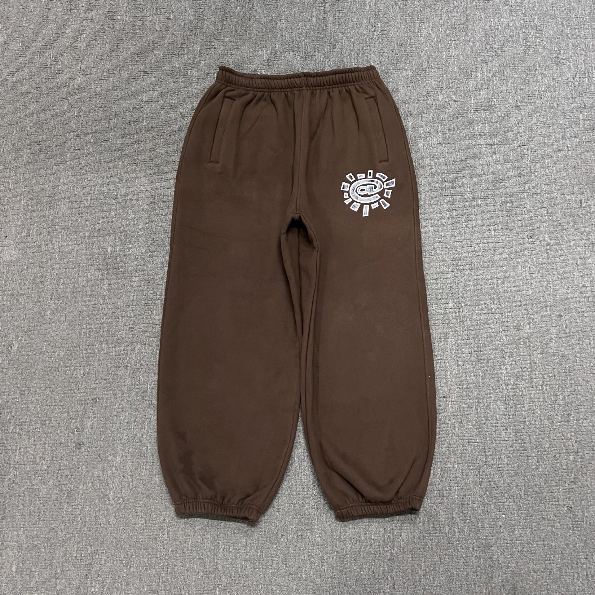 AD02棕色