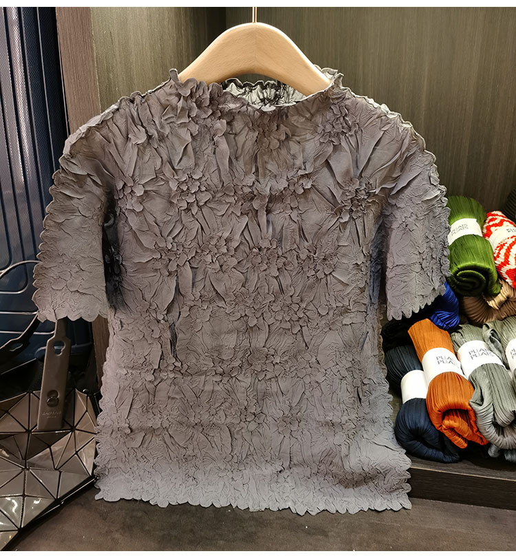 Áo thun nữ tay ngắn cổ tròn chất liệu cotton dập nổi hoa văn nổi cao cấp — Màu đen, Màu đào, Màu trắng, Màu xám chi tiết 15