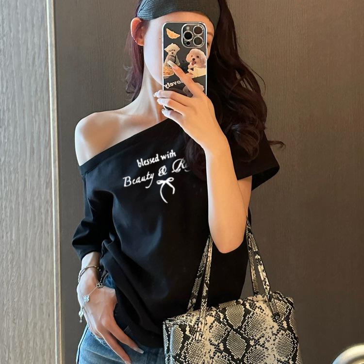 One-Shoulder Off-Shoulder Short-Sleeved Women's T-Shirt, New Summer Style, American-Style Simple Letter Design, Fashionable and Versatile Top