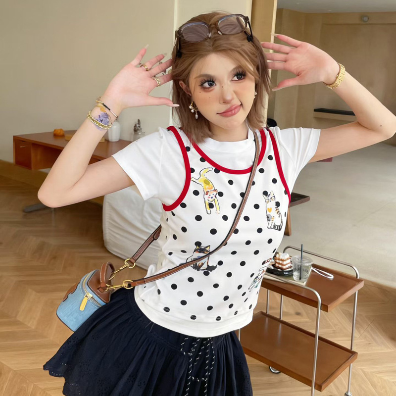 Japanese Retro Polka Dot Cat Print Fake Two-Piece Short-Sleeve T-Shirt for Women, Slim Fit, Sweet Girl Style, Short Top Japanese Retro Polka Dot Cat Print Fake Two-Piece Short-Sleeve T-Shirt for Women, Slim Fit, Sweet Girl Style, Short Top