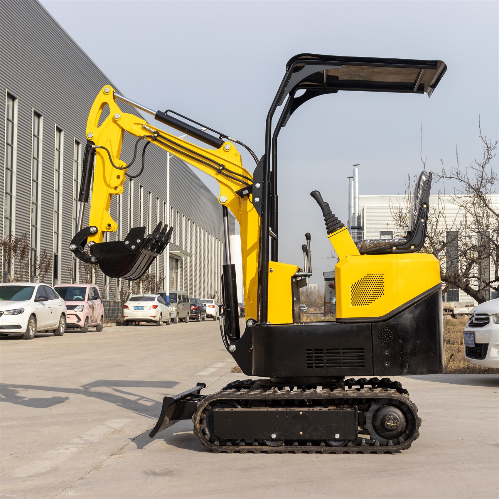 出口俄罗斯先导微型挖掘机 1吨柴油履带式挖沟机破碎机 厂家直销