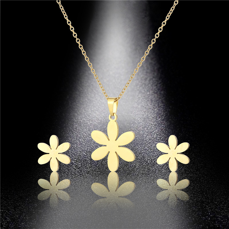 Animal, Flower Pattern Women'S Gender Fashion Stainless Steel Flower Shape Necklace Earrings Set