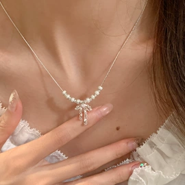 戒指;项链;耳钉