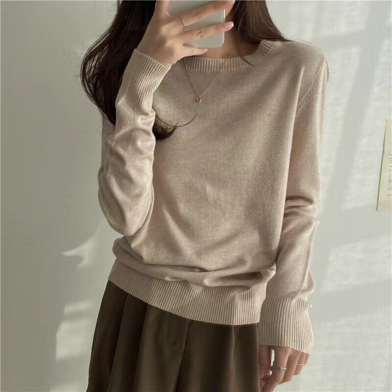 Mjuniqiou Soft and Cozy Base Sweater Round Neck Knit Sweater Women's Pullover Long Sleeve Loose Fit Same Style as Youjia Mjuniqiou Soft and Cozy Base Sweater Round Neck Knit Sweater Women's Pullover Long Sleeve Loose Fit Same Style as Youjia