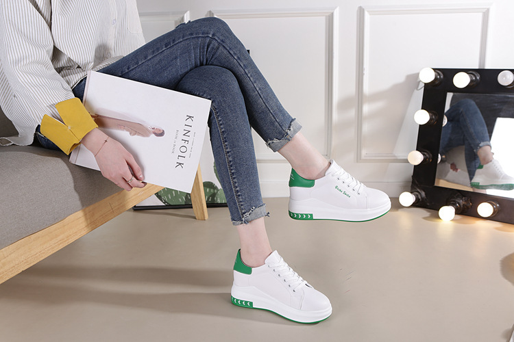 Baskets basses femme blanches compensées imperméables antidérapantes_voghion.com