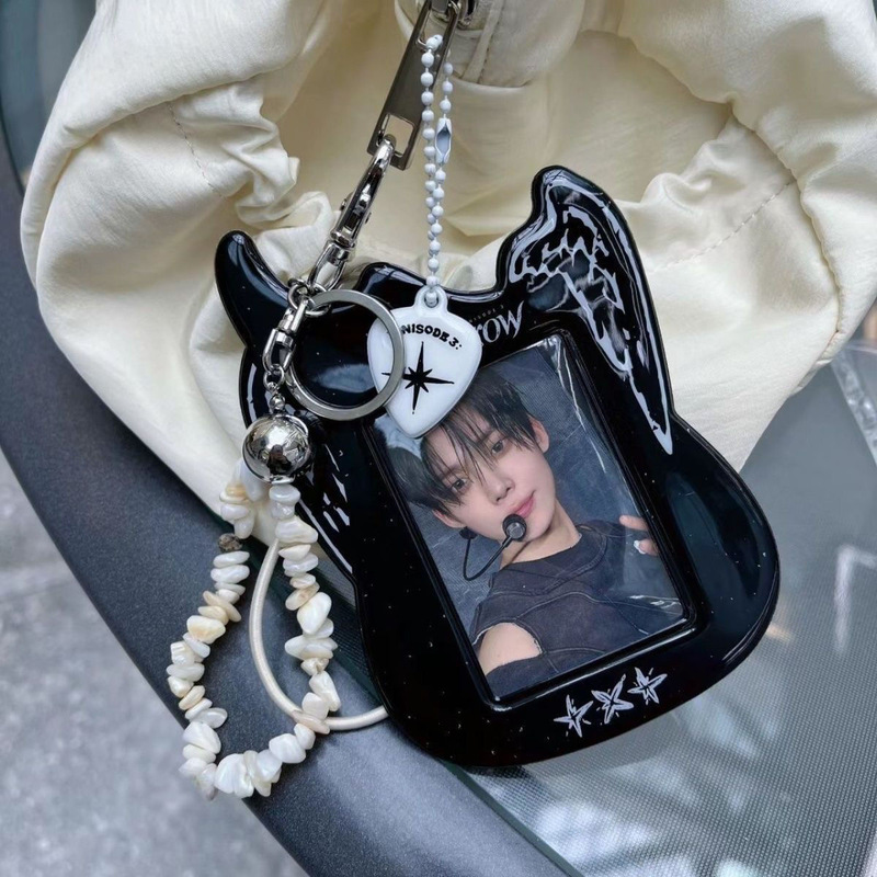 韓国エンターテイメント TXT ギター PVC 黒カードホルダーアイドル追跡カード収納ディスプレイソフトプラスチック保護カバーキーホルダー付き|undefined