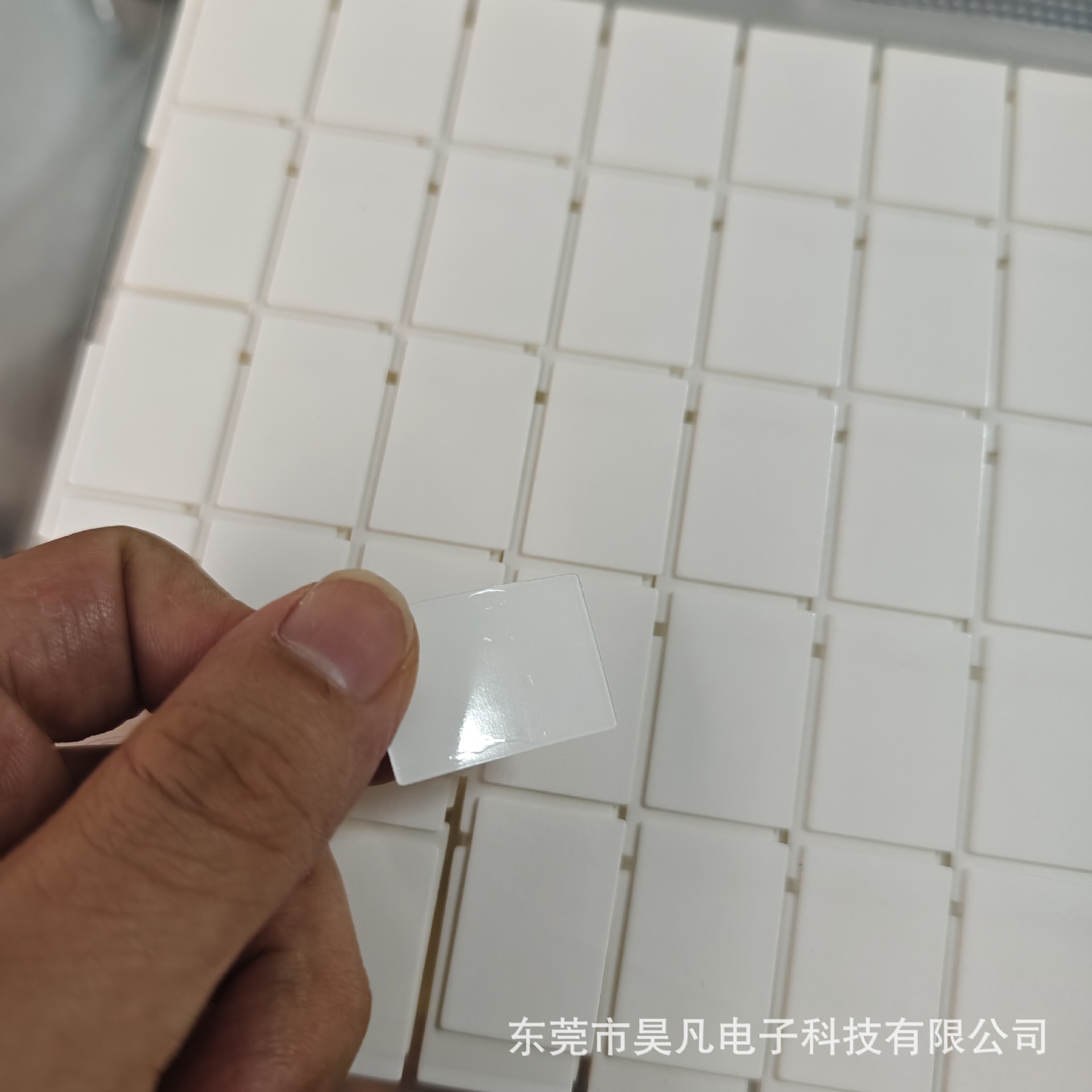东莞厂家透明亚克力双面胶模切 超粘无残胶亚克力胶贴 无痕双面胶