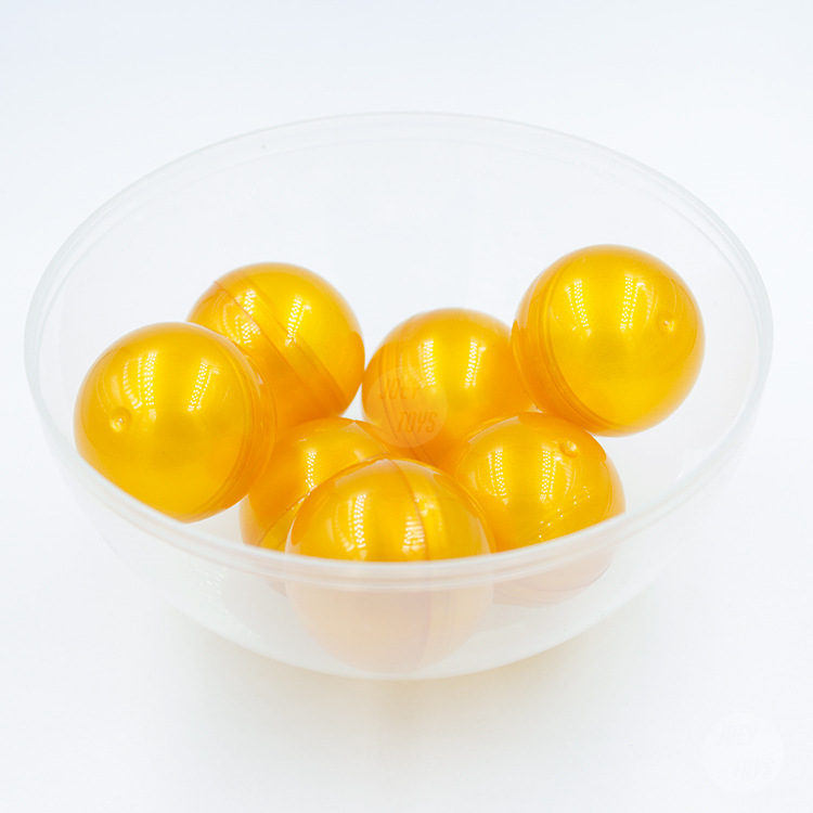金色扭蛋壳