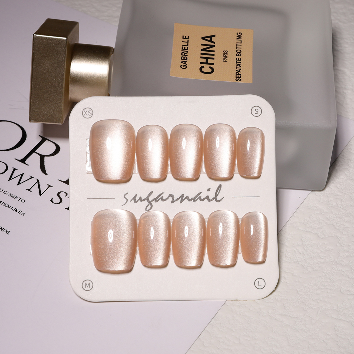 30 piezas de cerámica de color sólido ojo de gato manicura falsa decoración otoño y invierno nuevo brillo de porcelana de cristal blanco pegamento de ojos de gato manicura