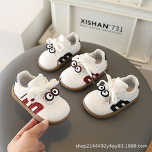 ����Ůͯ�W��Ь���ȴ������m���ǰ�Ь��Сͯܛ���\��Ь�����x��Ь