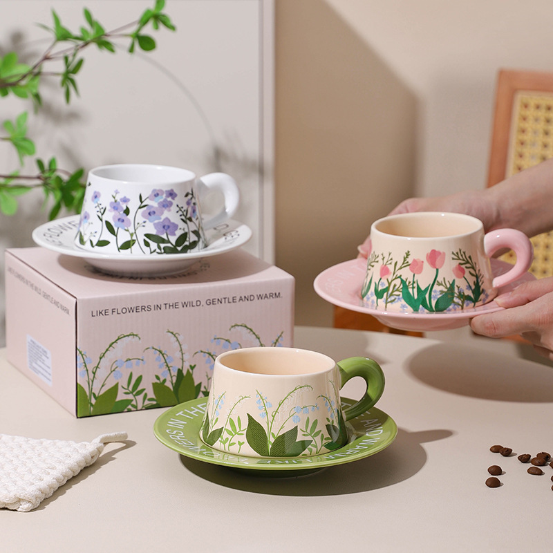 Taza de café de cerámica, platillo, juego de regalo, taza, taza de agua de oficina para el hogar, taza de leche, regalo a mano, día de Año Nuevo