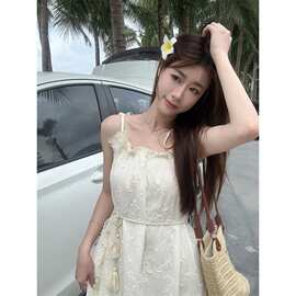 重工刺绣提花吊带连衣裙女夏季新款温柔甜美初恋裙度假风长裙