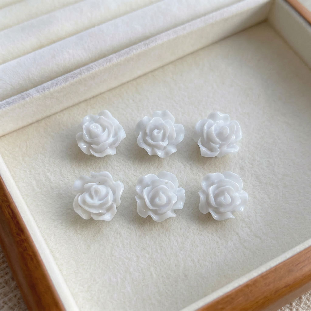 순백색 4mm 동백꽃