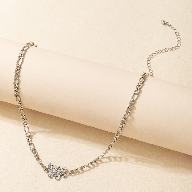 Mode Einfache Halskette Diamant Schmetterling Einschichtige Schlüsselbeinkette Metallkettenhalskette display picture 5
