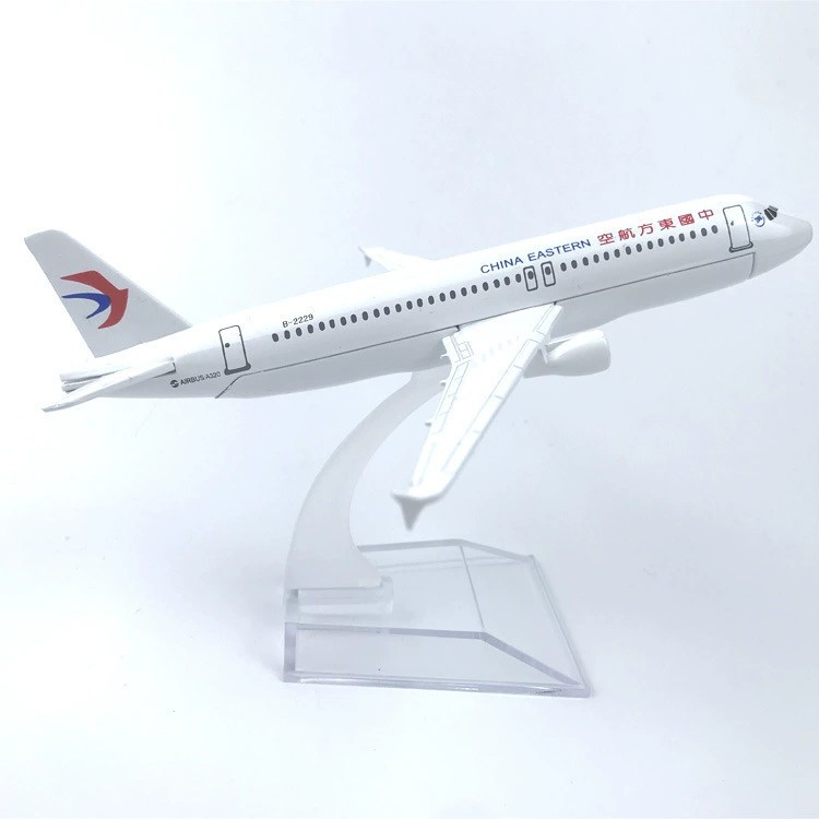 Modelo de avión de simulación de la serie A320 de la aviación extranjera con aleación de tren de aterrizaje