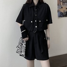 暗黑系工装套装女夏季黑色显瘦衬衣高腰阔腿短裤两件套