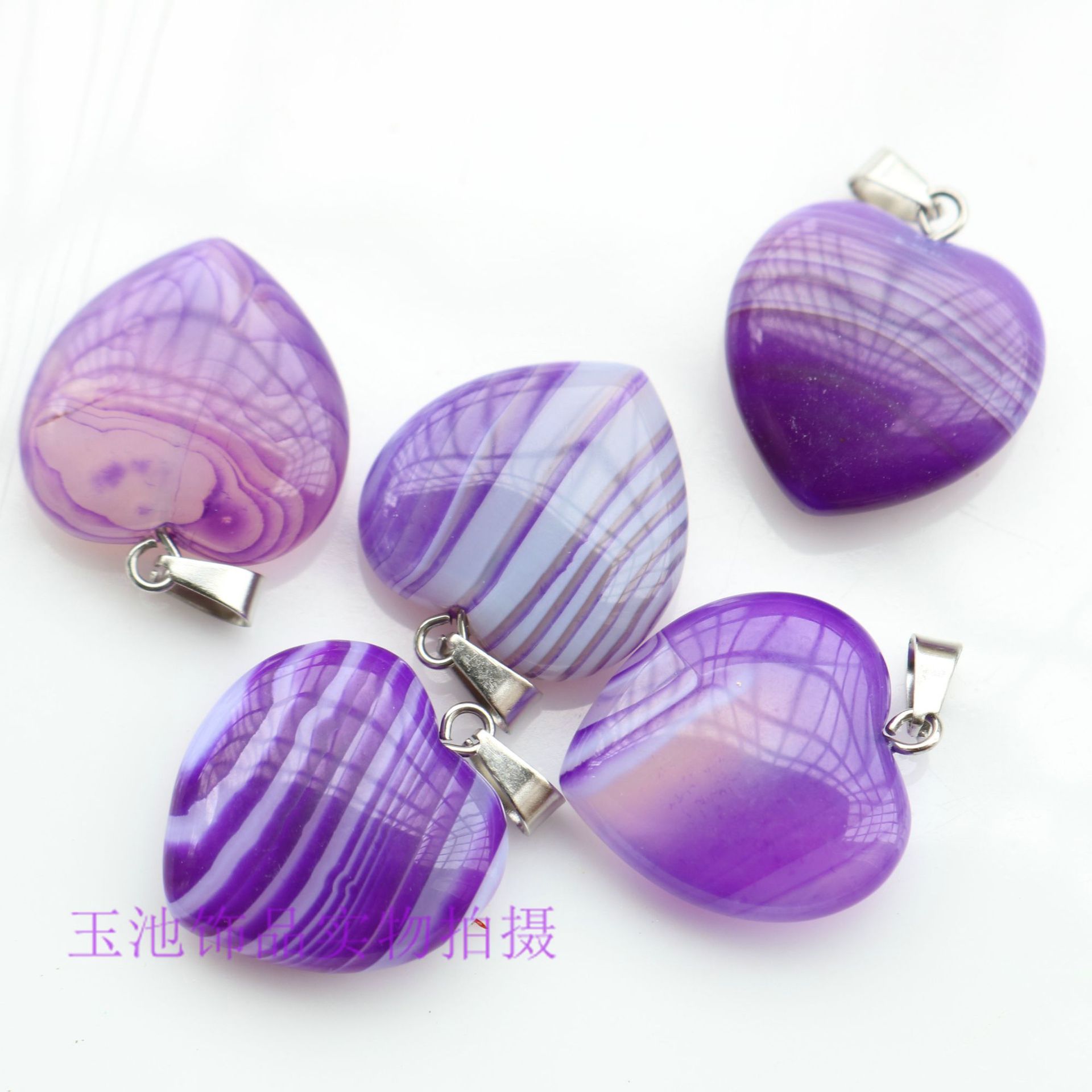 Venta transfronteriza de amor amor amor amoroso colgante verde Dongling pequeño corazón de melocotón colgante orejas accesorios diy