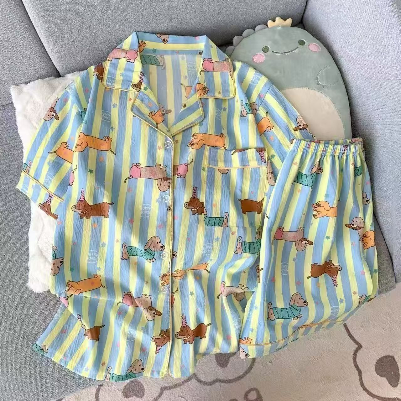 Cute punto de onda KT gato nubes pijamas de algodón mujer pantalones cortos de manga corta de verano coreano cuello de dibujos animados set de ropa para el hogar