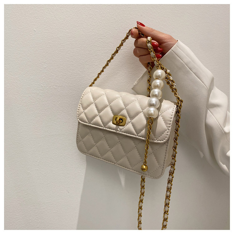 Korean Lingge Chain Small Square Bag display picture 3