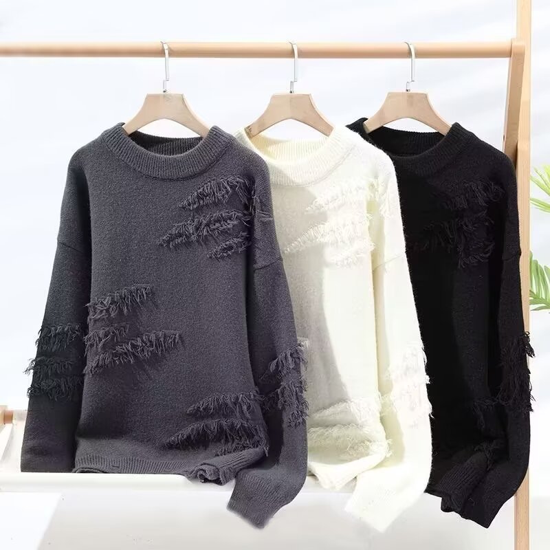 Men's sweater, autumn and winter style, knitted round neck base layer, warm and thick, trendy wool sweater for teenagers and students.
