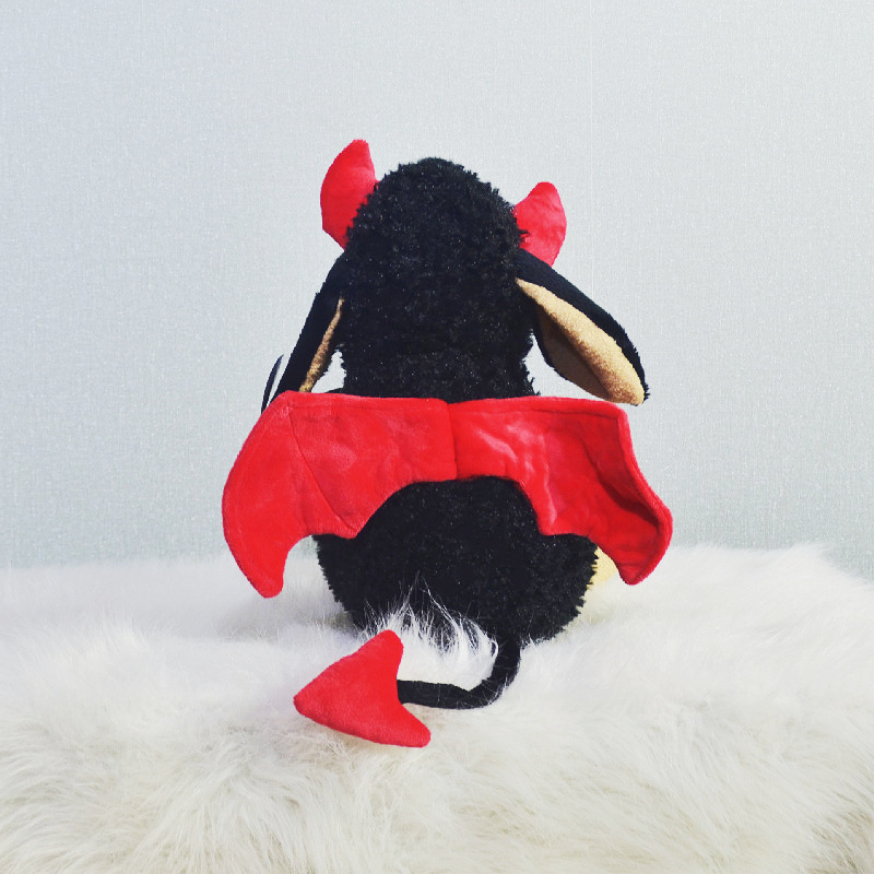 Comercio exterior feo lindo diablo ovejas muñeca de peluche de juguete regalo de Halloween divertido muñeca Decoración Accesorios de la diversión al por mayor