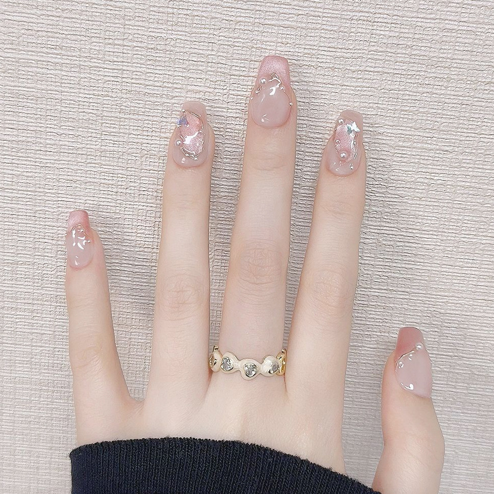 Diamante rosa suave, elegante de vestir uñas de mariposa, adornos de uñas exquisitos, 10 piezas de parche de uñas de diamante de lujo ligero.