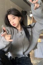 秋款女装年新款韩系设计小众流苏浅灰色短款毛衣开衫宽松修身