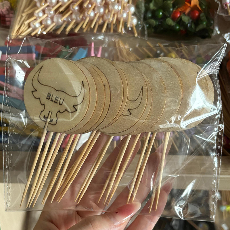 Nuevo producto decoración palo de bambú 100 piezas/paquete de fruta de dibujos animados lindo palo de bambú palo de hamburguesa palo de cóctel palo de bocadillo Amazon