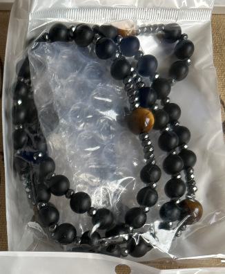 2022 verano nuevo transfronterizo negro natural cuentas redondas cadena larga negro Ball piedra Cruz Rosario collar de los hombres al por mayor